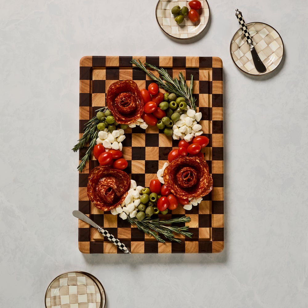 Check Carving Board - Image 3