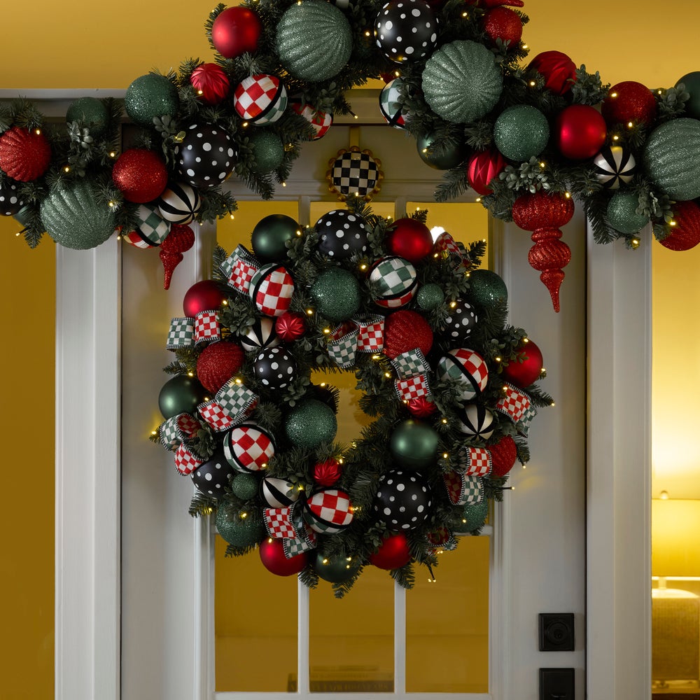 Check It Out Illuminated 26?? Wreath - Image 2
