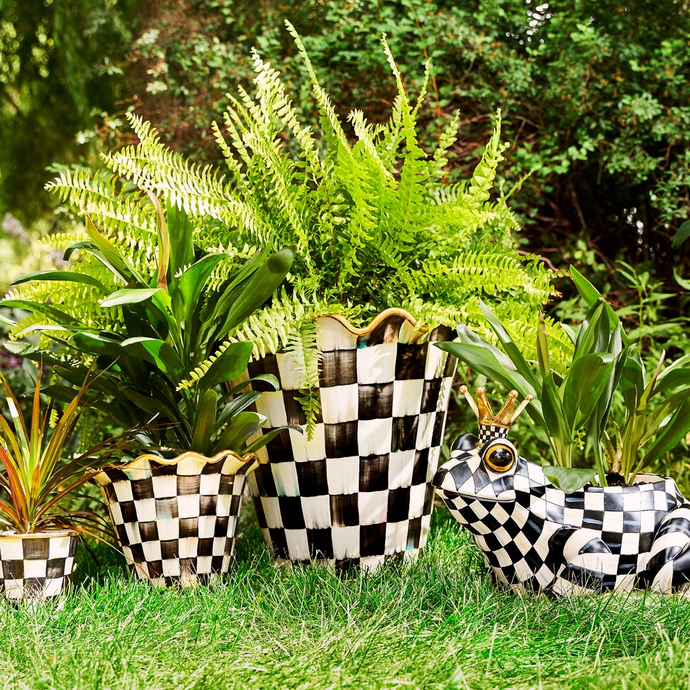 Check 8?? Ceramic Garden Pot