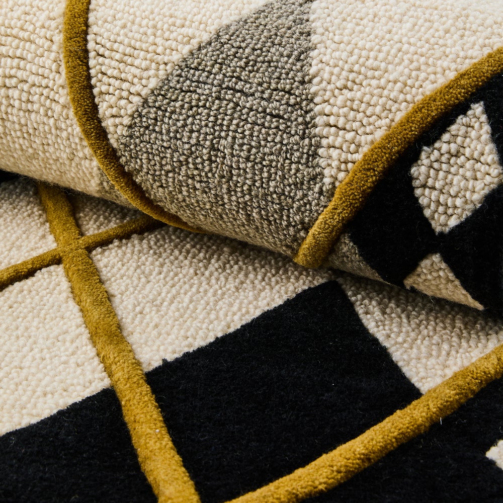 Cream Argyle Rug - Image 7