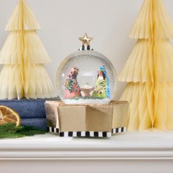 Alternative view of MACKENZIE-CHILDS Mackenzie-chilllds Patience Brewster Nativity Snow Globe