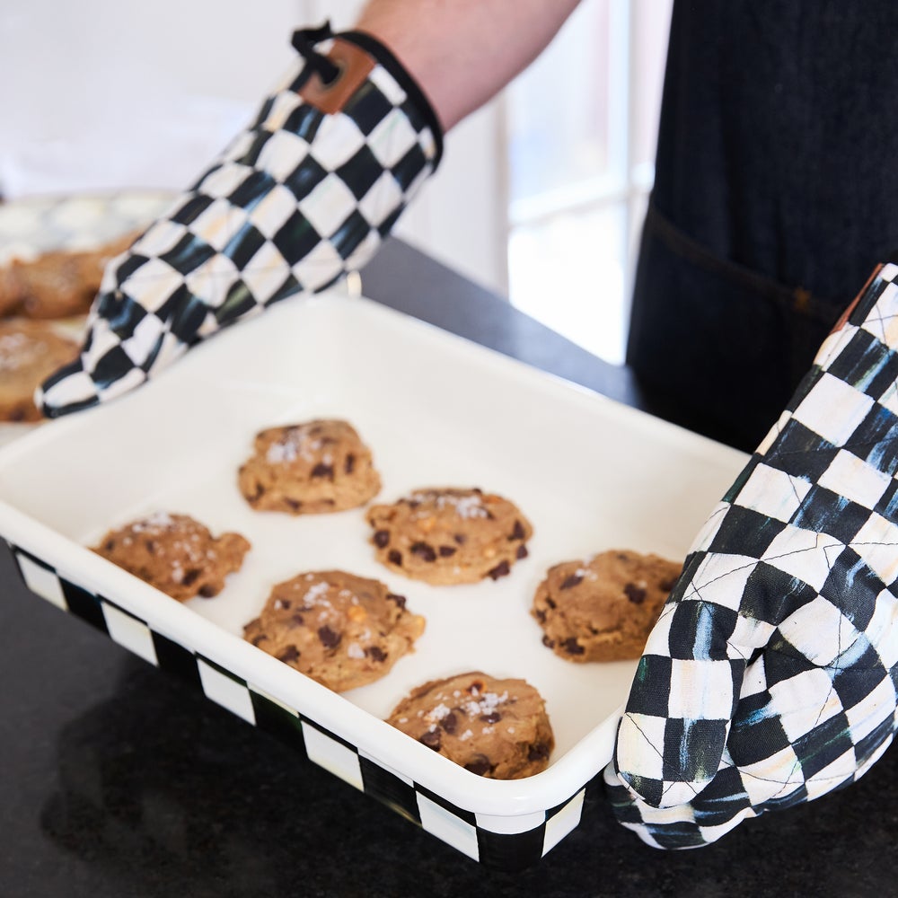 Check Baking Pan
