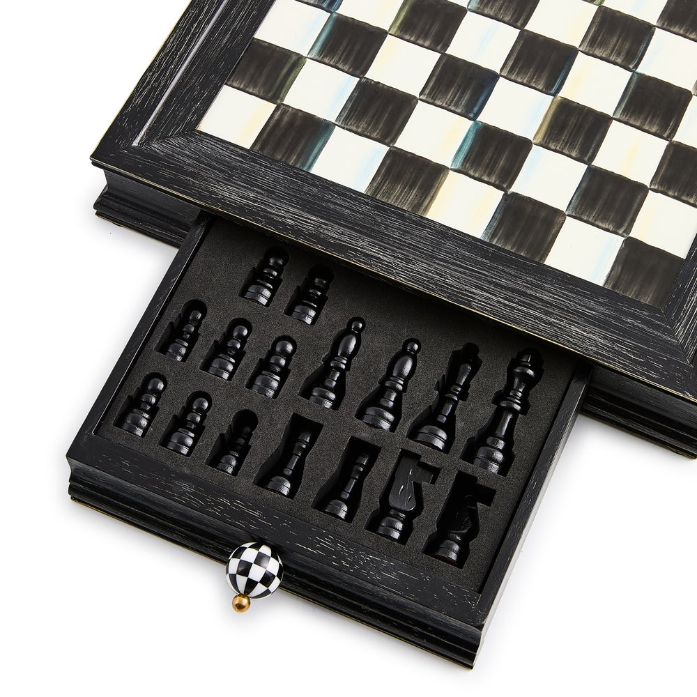Courtly Check Chess Set - Image 4