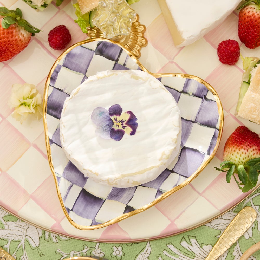 Check Fluted Ceramic Heart Plate - Image 3