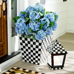 Alternative view of Courtly Check 20?? Planter