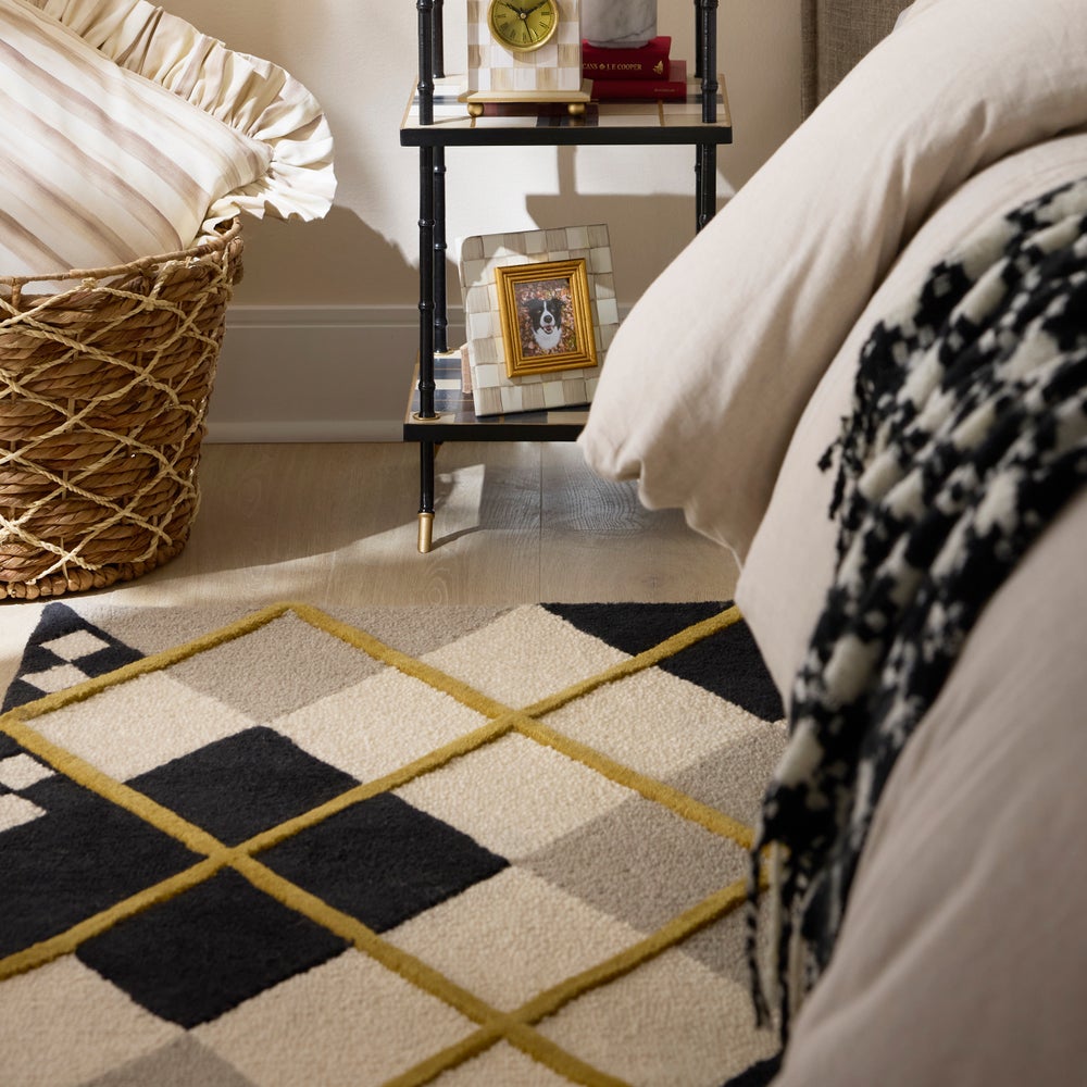 Cream Argyle Rug - Image 6