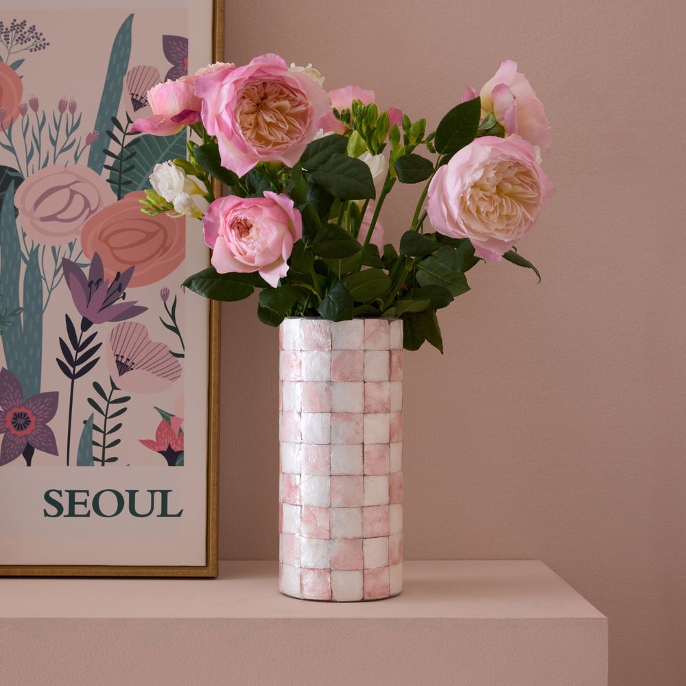 Check Capiz Small Vase - Image 3