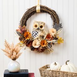 Alternative view of Autumnology Owl 16?? Wreath